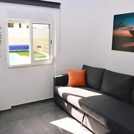 Cozy Surf House