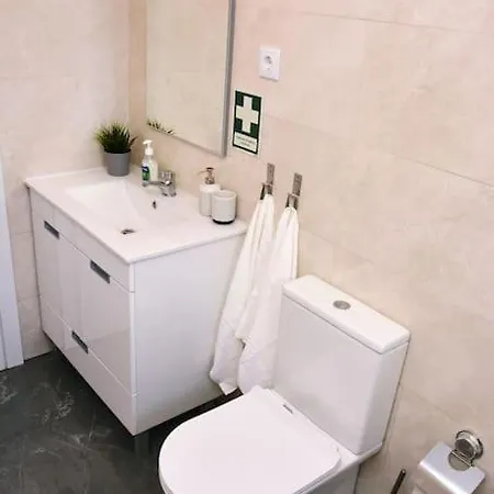 Cozy Surf House בית נופש
